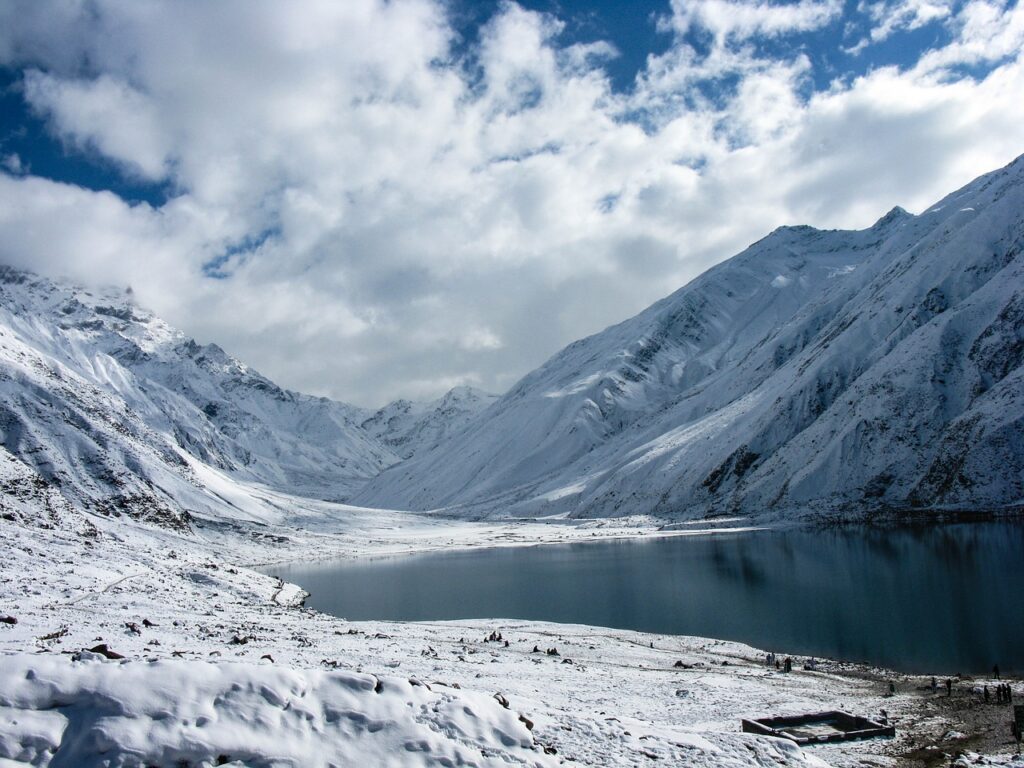 saif ul malook lake