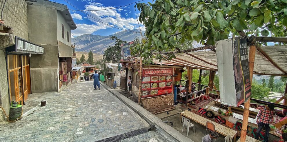 hunza valley honeymoon tour